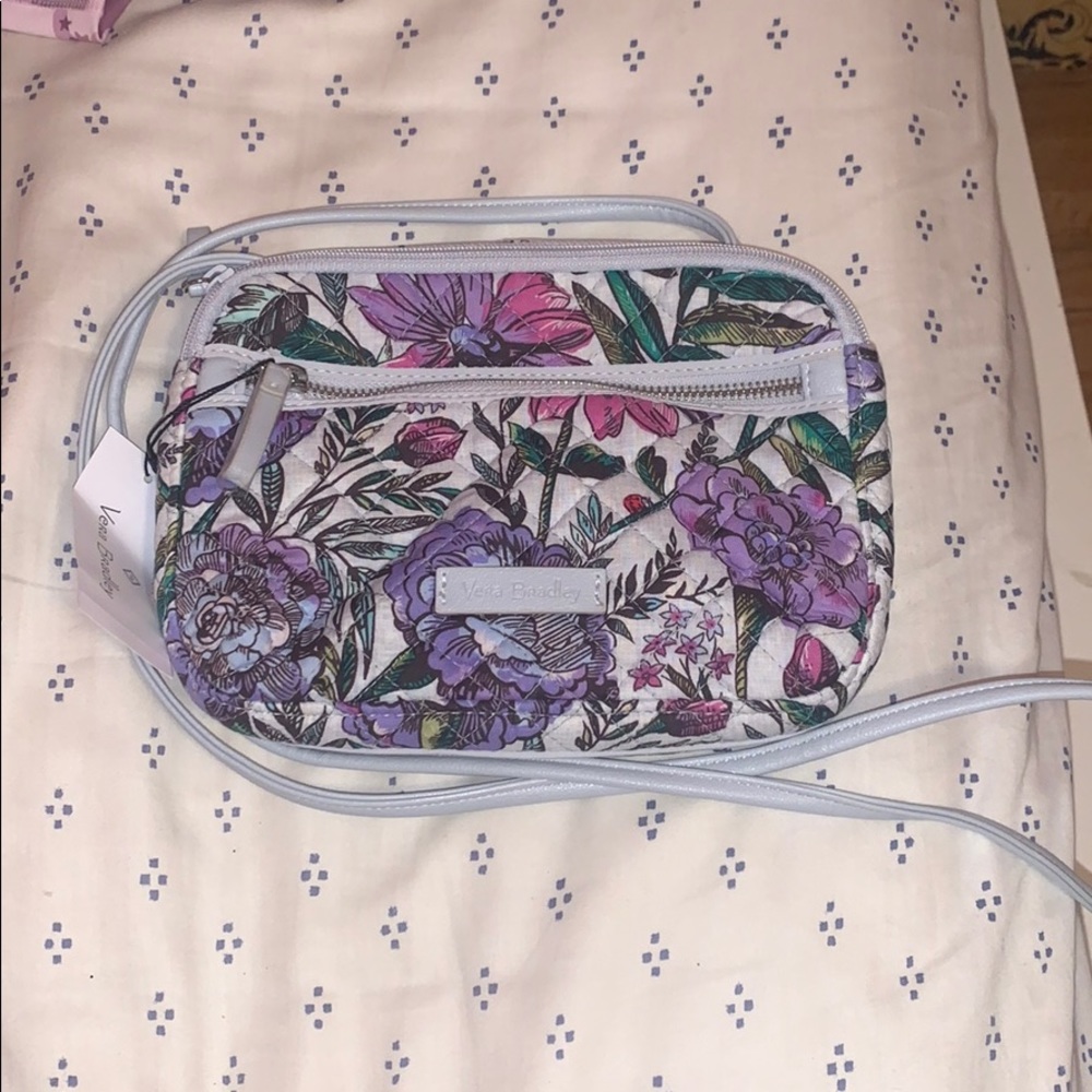 Super Cute Vera Bradley Small Crossbody Purse!